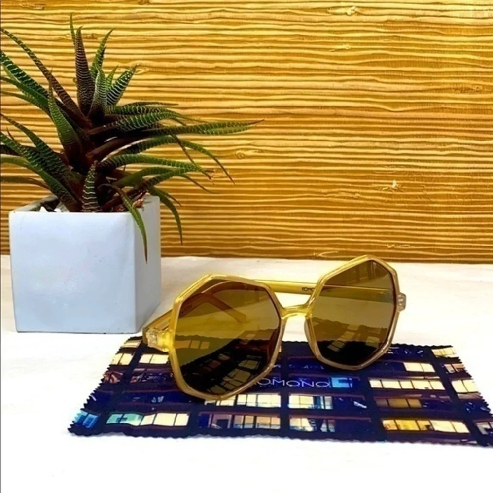 Komono Bonnie Sunglasses NEW oversized Clear Gold geometric